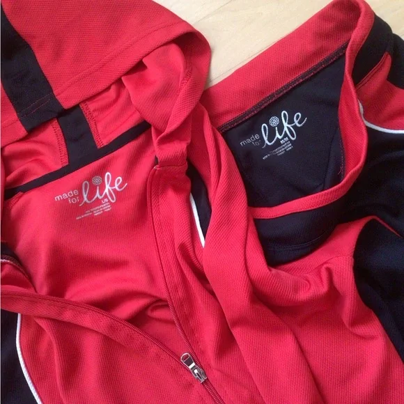 Red and Black Hooded Tracksuit - Picture 9 of 9